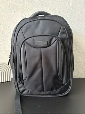 Perry Ellis Black Backpack for Men - Durable Everyday Carry